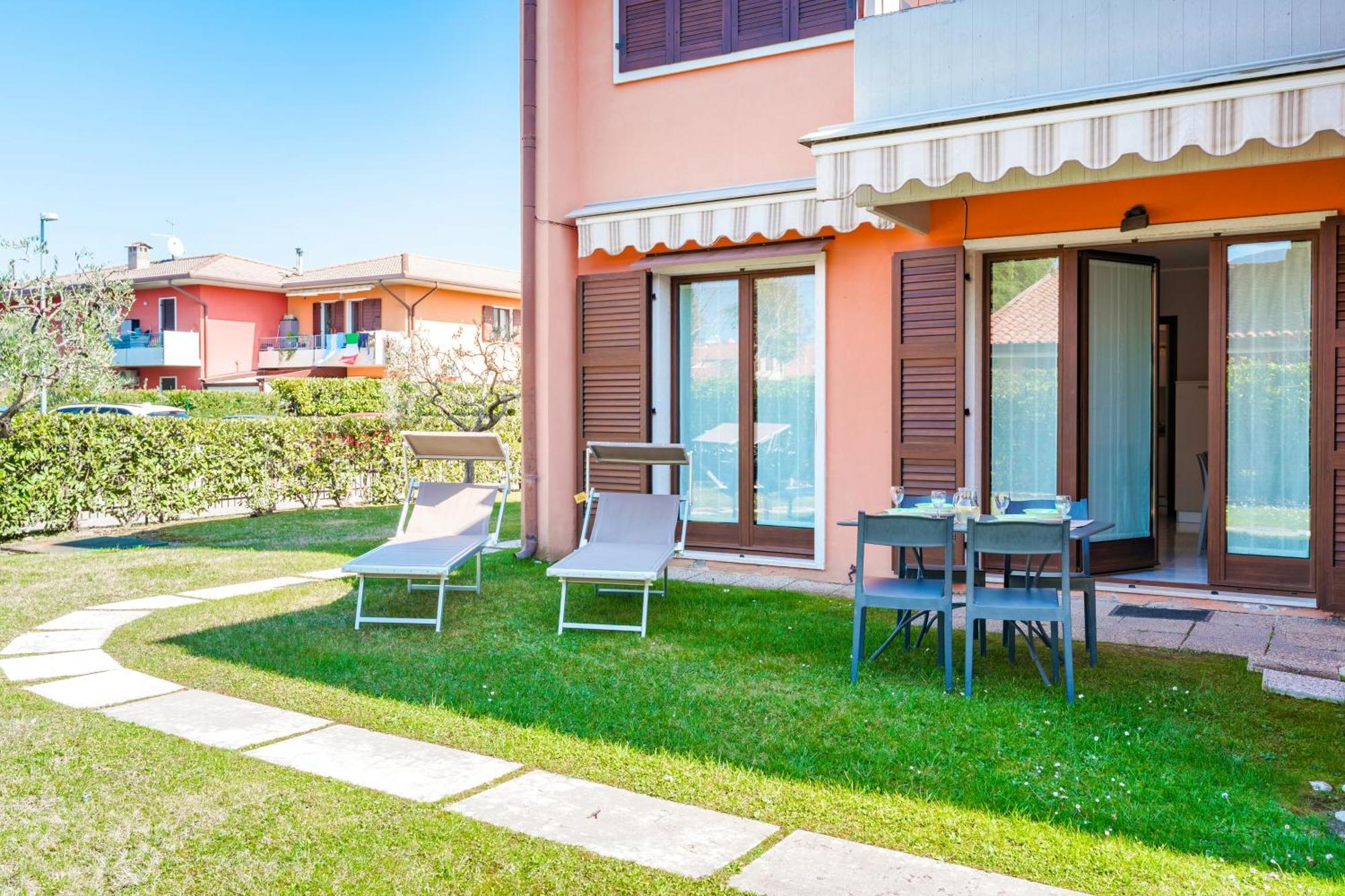 Apartments Blitz - Regarda Travel Lazise Exteriör bild